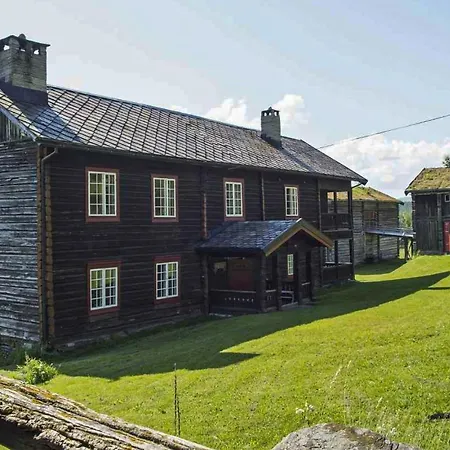 Hysjulien Gard Holiday home Skabu